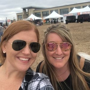 Meet your Posher, Mallory